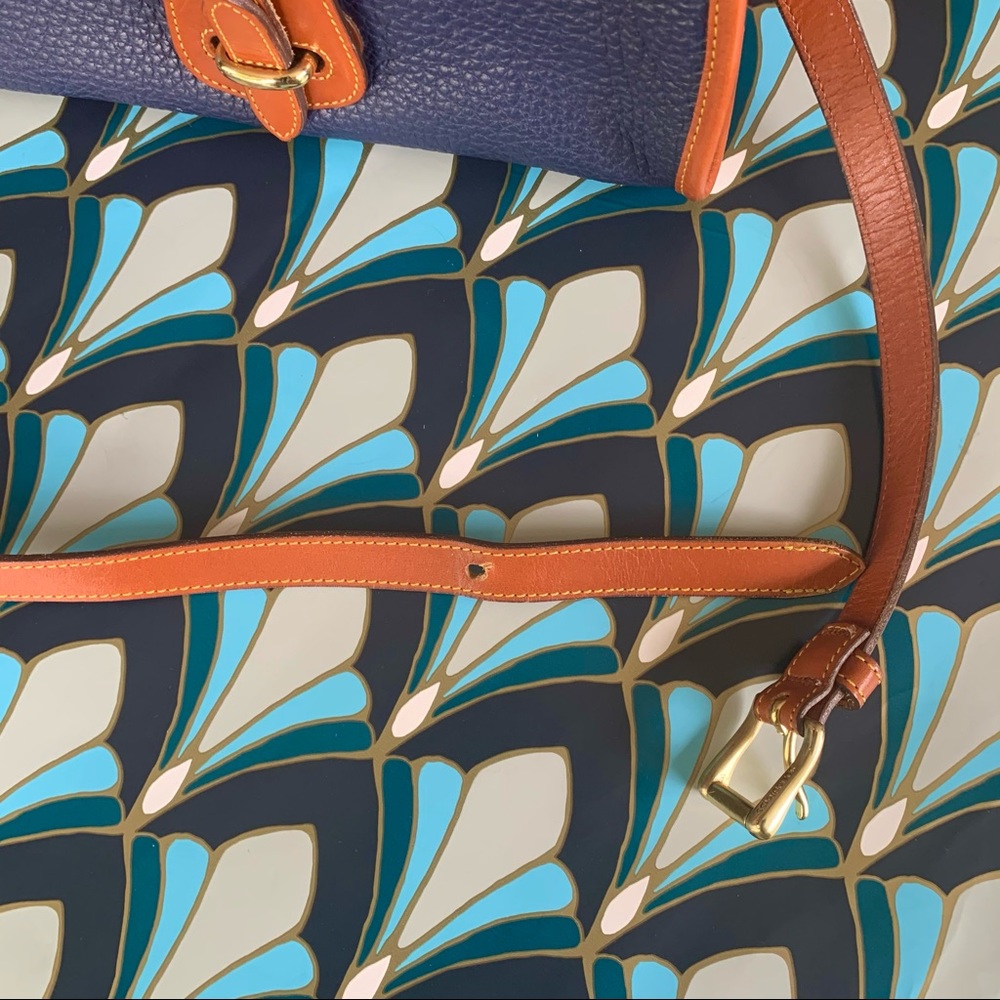 💙Air Force Blue Dooney & Bourke Vintage Essex Bag - Picture 15 of 15